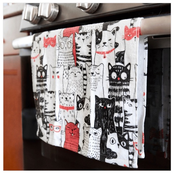 Cat Lady Box Cat Craze Dish Towel NEW - Picture 2 of 3